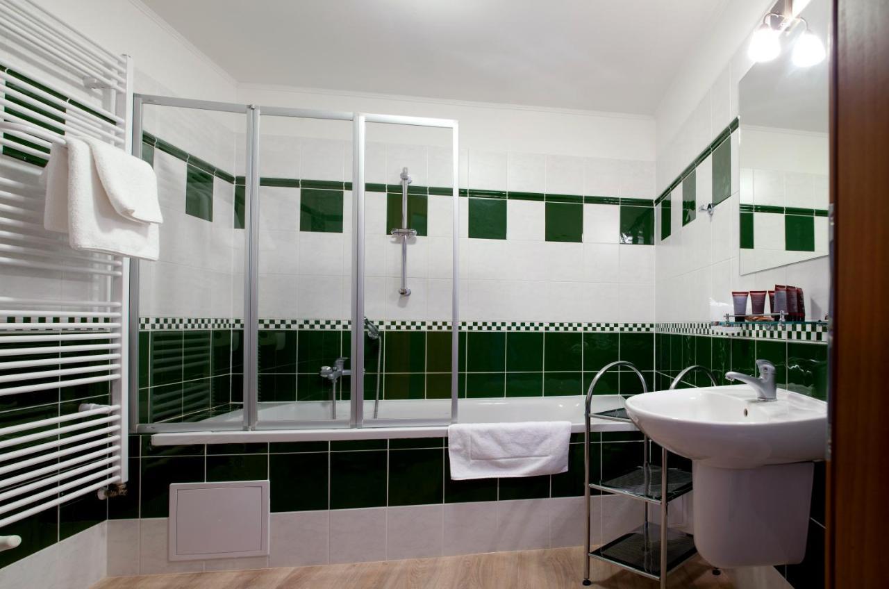 Wellness Hotel Ida Františkovy Lázně Dış mekan fotoğraf