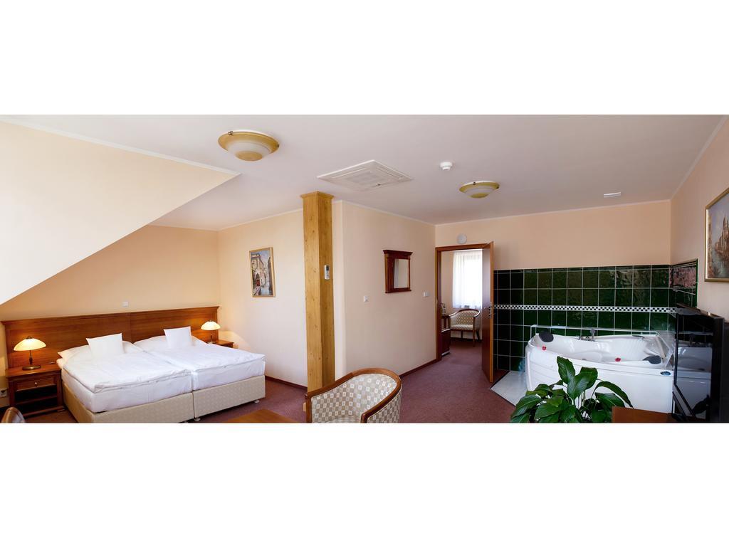Wellness Hotel Ida Františkovy Lázně Oda fotoğraf